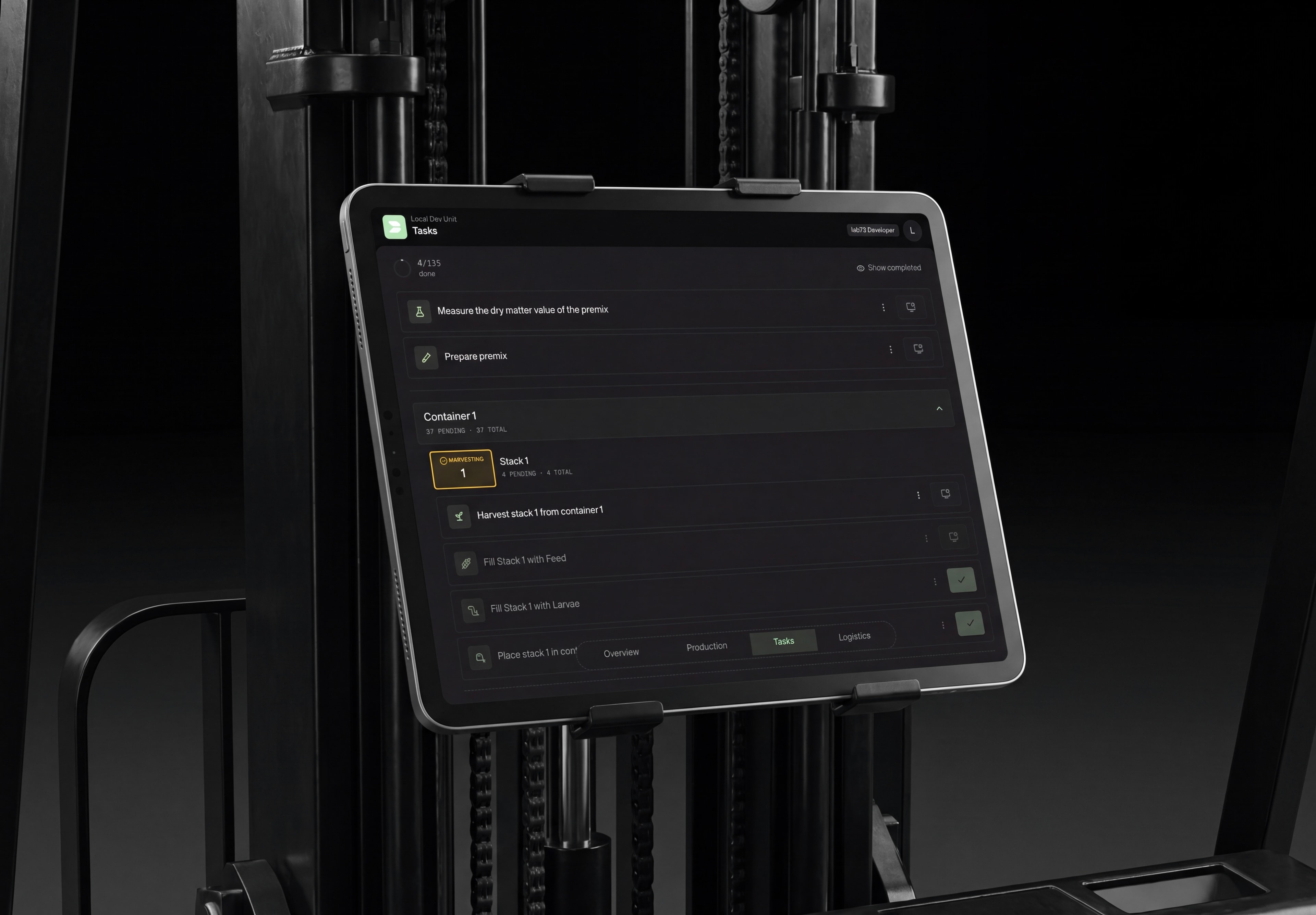 Tagesaufgaben und Logistik am Stapler-Tablet